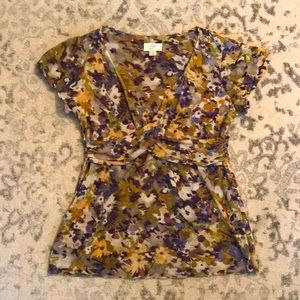 Ann Taylor LOFT V-Neck Balloon Sleeved Multi-Colored Top - Size L!